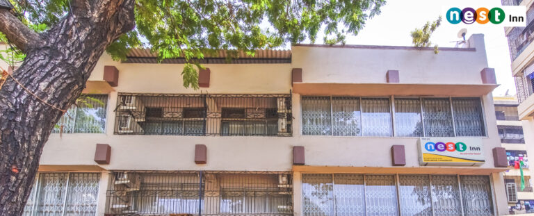Lodging near Goregoan Railway Station